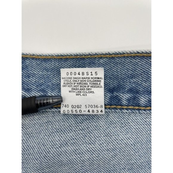 Vintage Levi's Men's 550 Relaxed Fit Jeans, Light Stonewash, 33W x 32L NWT - Picture 5 of 8